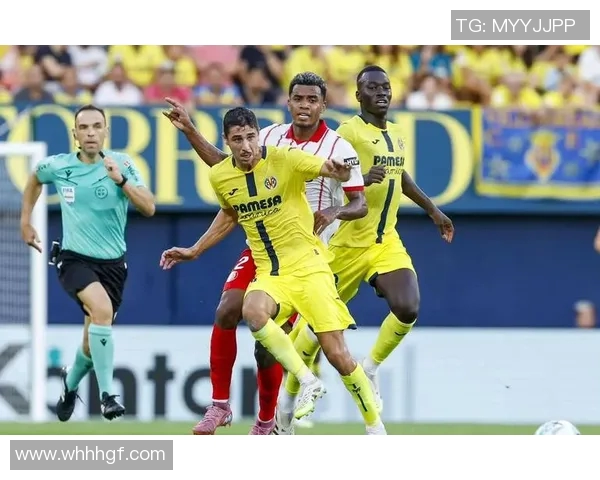 拉斯帕尔与比利亚的精彩对决揭示足球战术与团队合作的魅力 拉斯帕尔与比利亚的精彩对决揭示足球战术与团队合作的魅力